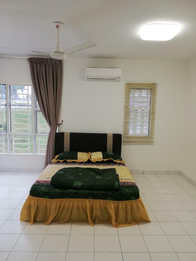 Ae Homestay Путраджая Екстериор снимка