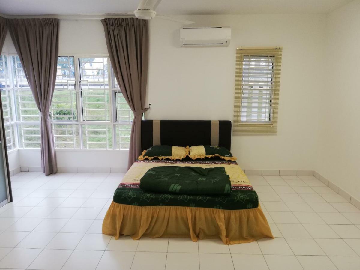 Ae Homestay Путраджая Екстериор снимка